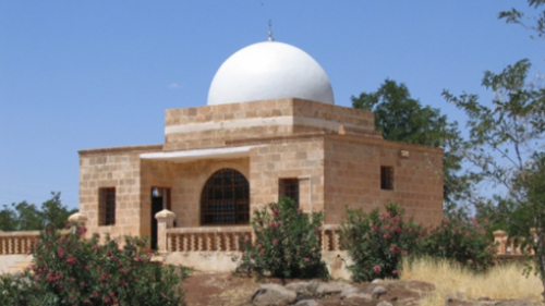 Elyesa Peygamber Türbesi